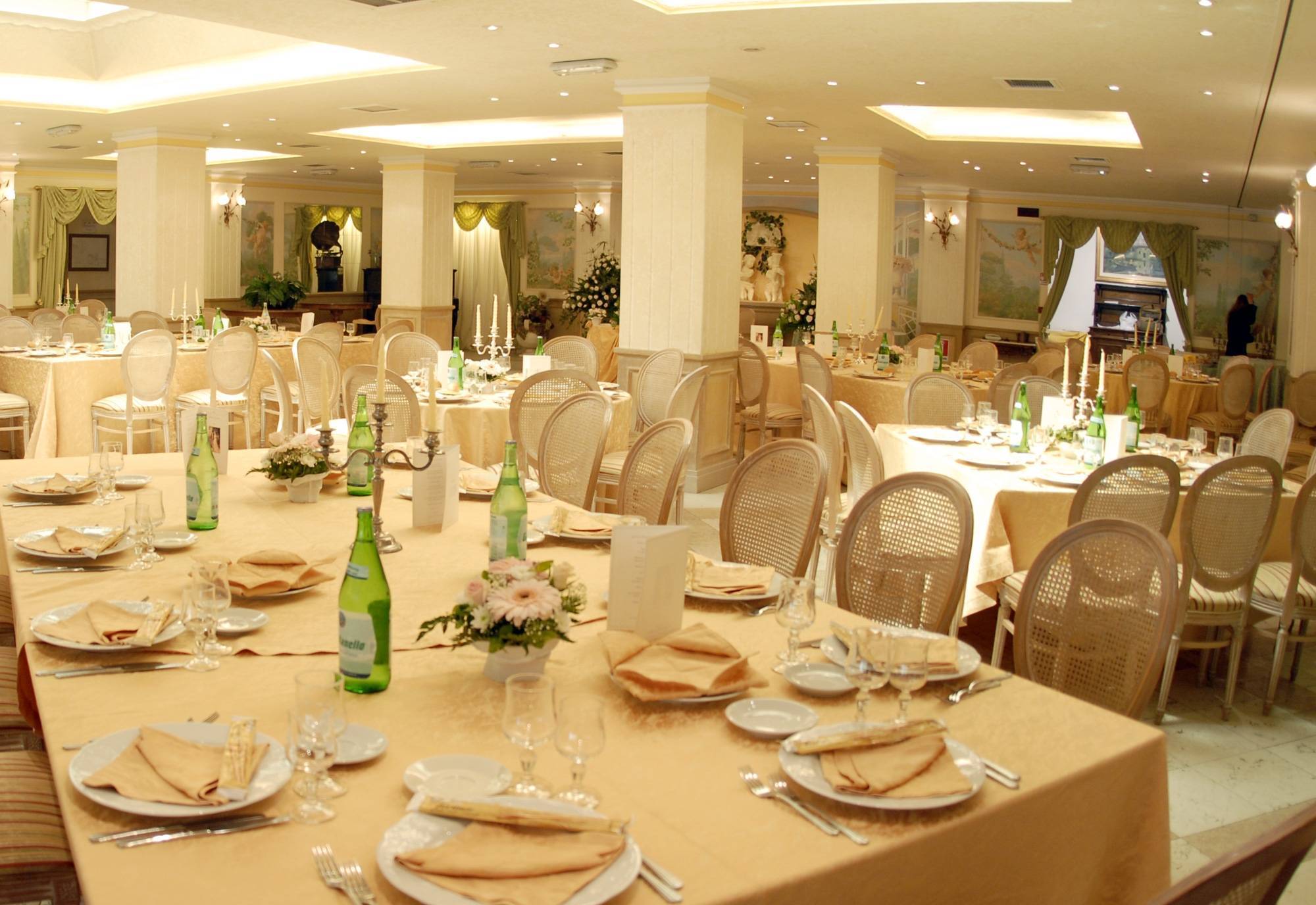 V7 Hotel San Giovanni Rotondo Exterior photo